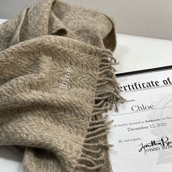 Authentic CHLOE tan knit fringe scarf with COA 18x60” - Picture 6 of 7